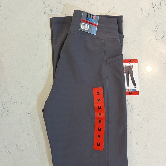 Women jogger pants - Picture 2 of 2